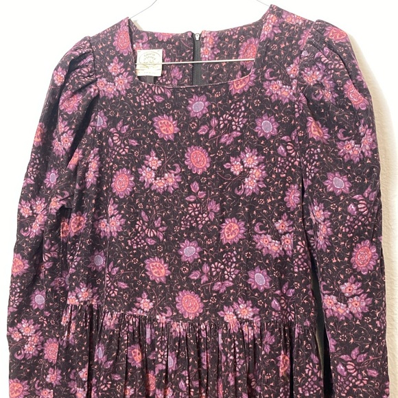 Vintage Laura Ashley Womens Size 10 Purple Floral Pinwale Cordurory Modest Dress - Picture 2 of 12